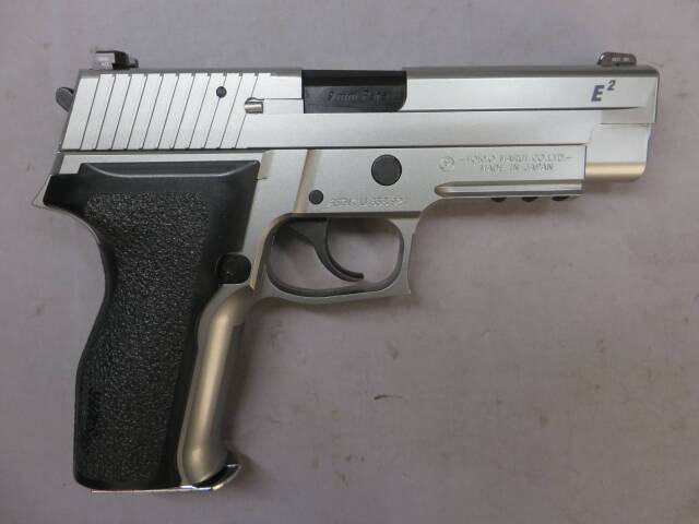 【東京マルイ】SIG SAUER P226 E2 ステンレスモデル
