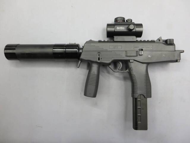【KSC】 MP9 / サプレッサー・ダットサイト