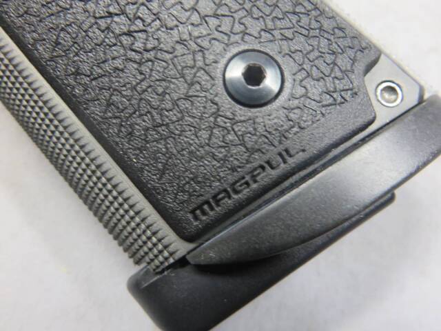 【タニオコバ】GM-7 タクティカル ベーシック 2・カスタム　モデルガン