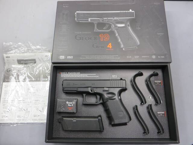 【美品】東京マルイGlock 19Gen.4 スライドカスタム済 書類一式付き 美品】東京マルイGlock 19Gen.4 スライドカスタム済 書類一式