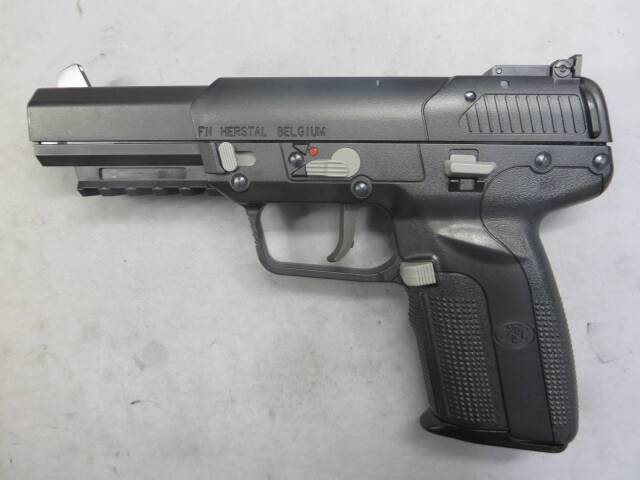 【マルシン】Five-seveN 6ｍｍBB CO2 ブラック・ファイブセブン・5-7