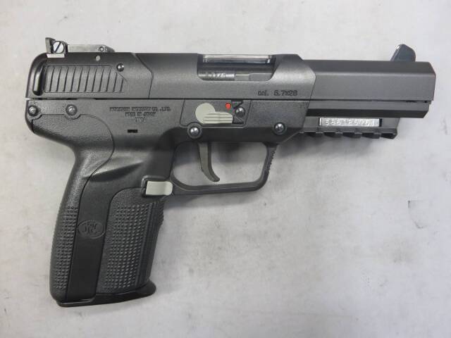 【マルシン】Five-seveN 6ｍｍBB CO2 ブラック・ファイブセブン・5-7