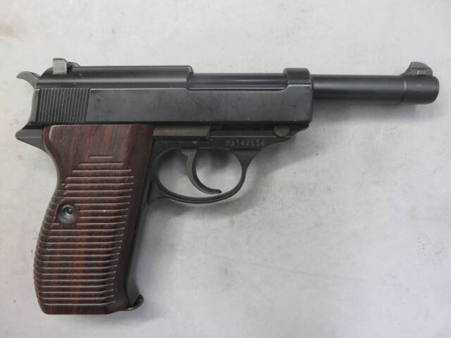 【マルゼン】ワルサーP38 ブラック・木製グリップ