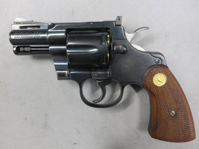 【タナカ】コルトパイソン.357mag 2.5in・ブルーイング・木製グリップ　モデルガン