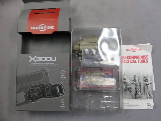 【SUREFIRE】X300U-A-TN ウエポンライト（実物）