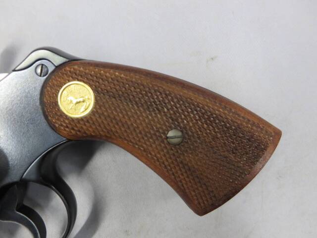 【タナカ】コルトパイソン.357mag 2.5in・ブルーイング・木製グリップ　モデルガン