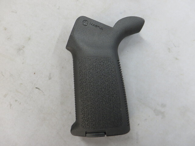 【MAGPUL】AR-15/M4 MOE グリップ