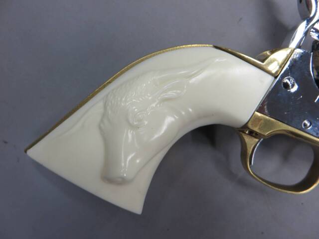 【ハートフォード】バントラインスペシャル オールシルバー 限定・真鍮製グリップフレーム・カスタムグリップ　モデルガン