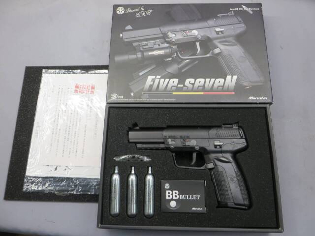 【マルシン】Five-seveN 6ｍｍBB CO2 ブラック・ファイブセブン・5-7