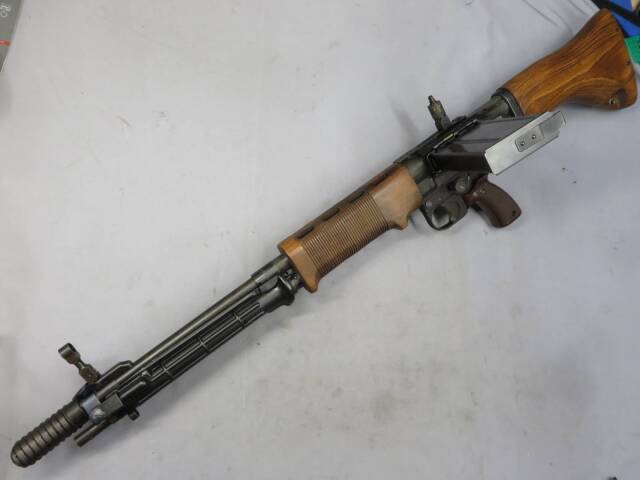 【SHOEI・松栄】FG42 Type.2 モデルガン