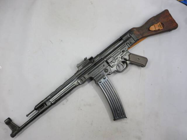 【SHOEI・松栄】MP44 モデルガン