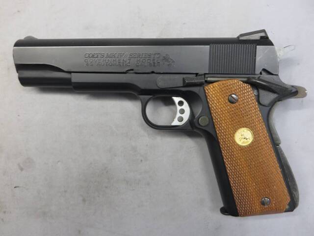 【ウエスタンアームズ】コルトガバメント MK4 シリーズ70・メタルチェンバーカバー・木製グリップ