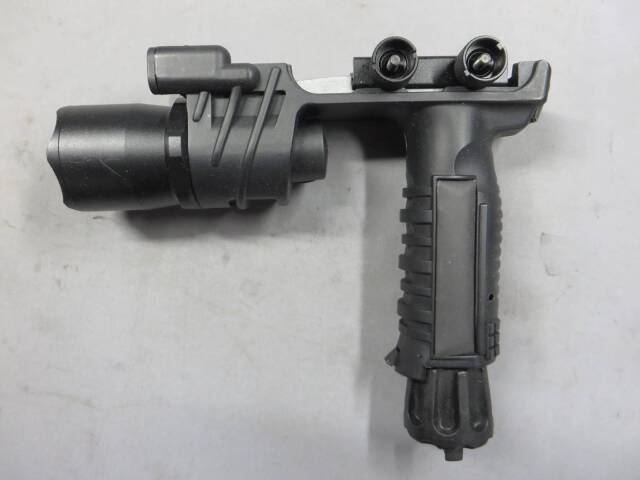 【S&T】フォアグリップライト