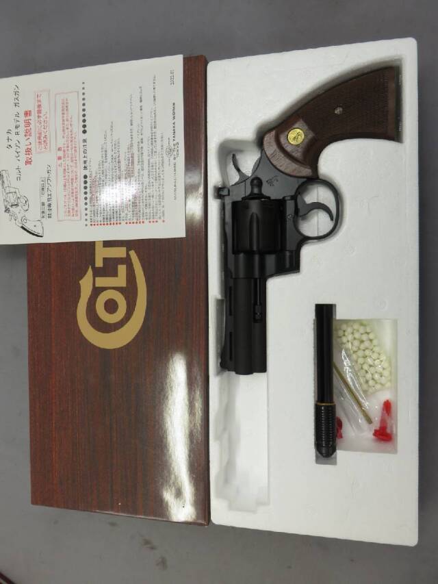 タナカ】コルトパイソン.357mag 4in R-Model HW・+weight オーバー