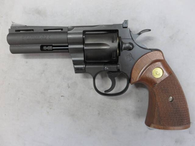 【タナカ】コルトパイソン.357mag 4in R-Model HW・+weight オーバーサイズチェッカー木製グリップ