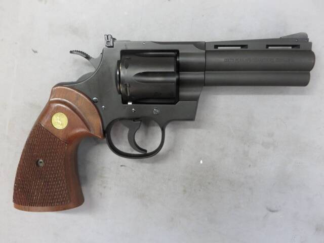【タナカ】コルトパイソン.357mag 4in R-Model HW・+weight オーバーサイズチェッカー木製グリップ