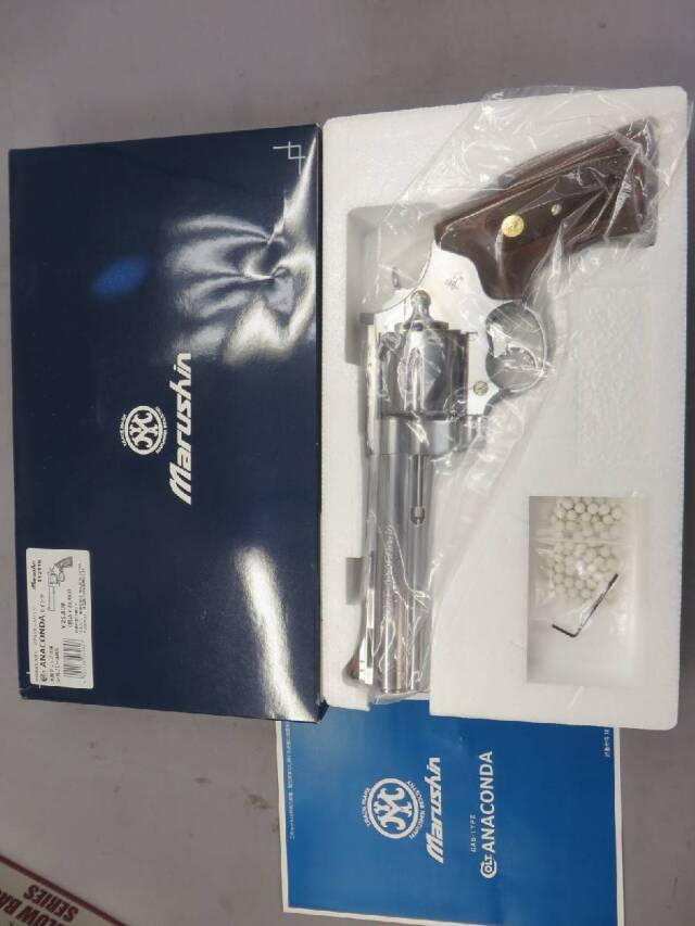 マルシン】コルトアナコンダ 6in シルバーABS 木製グリップ リアルX