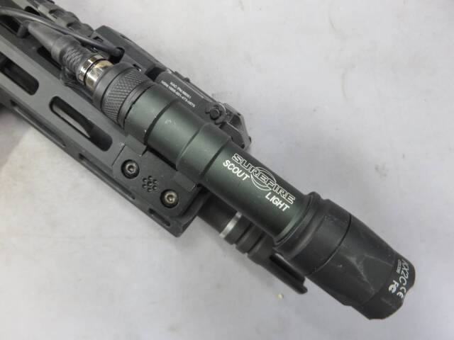 【VFC】SR16 E3 カービン Mod.2 M-LOK GBB・Surefireレプリカライト・ノーベルアームズT1ダットサイト