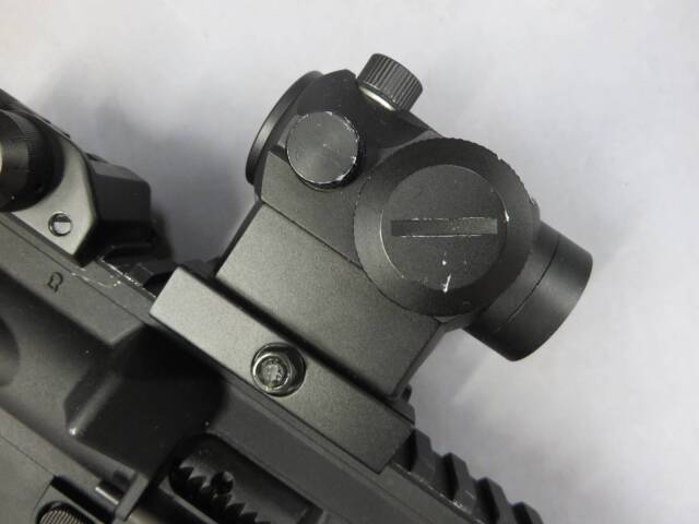 【VFC】SR16 E3 カービン Mod.2 M-LOK GBB・Surefireレプリカライト・ノーベルアームズT1ダットサイト