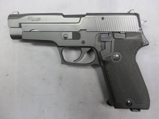 自衛隊モデルガン】タナカ「SIG P220 自衛隊EVO2 フレームHW