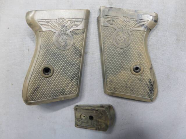 【CAW】ワルサーPPK エーレンヴァッフェ 純正グリップ・マガジンボトム