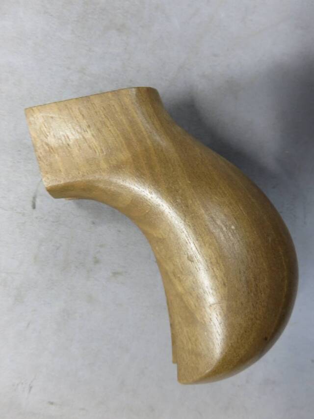 【タナカ】SAA.45 バードヘッド用 ウォールナット ワンピースグリップ