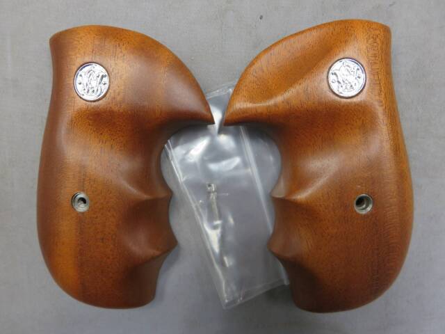 【不明】S&W Jフレーム コンバット 木製グリップ