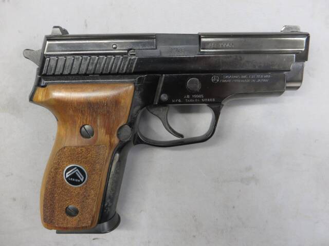 タナカ】SIG SAUER P229 スチールフィニッシュ・木製グリップ