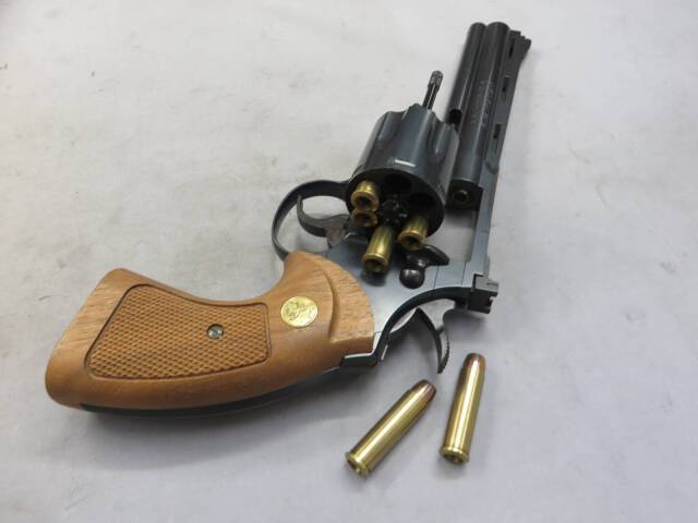 【東京マルイ】コルトパイソン.357mag 6in・リアルライブカート・木製グリップ