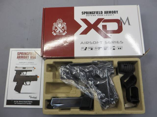 【AirVenturi・WE】スプリングフィールド XDM 3.8・ロングマガジン付