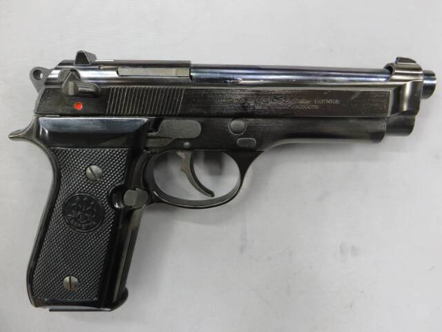 【スズキ】ベレッタ M92SB メタルフィニッシュ・木製グリップ・ダミーカート　モデルガン