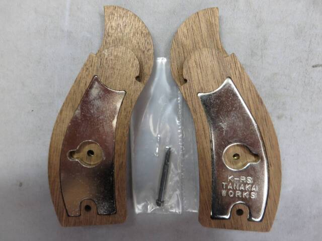 【タナカ】S&W Kフレーム ラウンドバット ウォールナットチェッカー +Weight