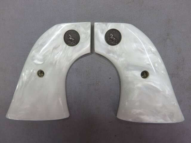 【タナカ】コルト SAA.45 パール調 グリップ