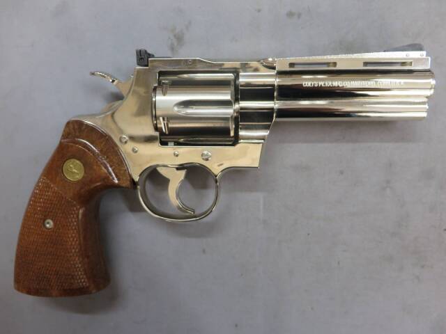 【タナカ】コルトパイソン.357mag 4in R-Model ニッケルフィニッシュ