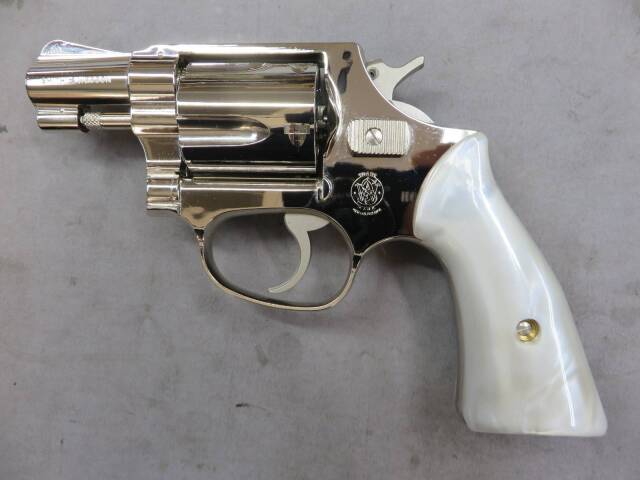 【タナカ】S&W M36 チーフスペシャル スクエアバット トラビス ニッケルフィニッシュ Ver.2  モデルガン