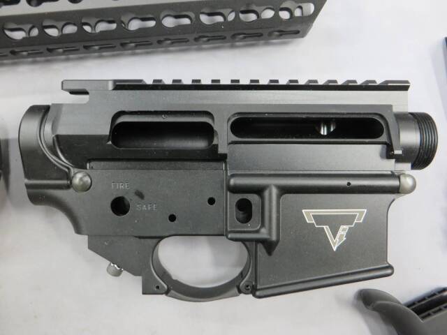 【Airsoft Monster】John Wick AR-15 TTI TR-1 コンバージョンキット （GHK M4 GBB対応）