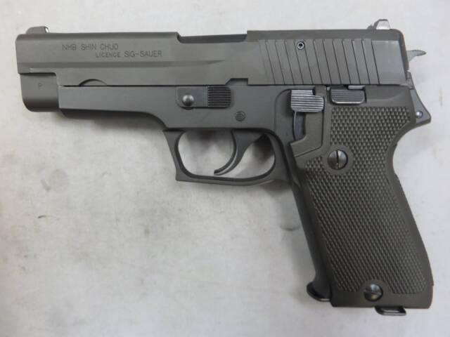 タナカ】SIG P220 海上自衛隊 9mm拳銃 オールHW Evo2 モデルガン