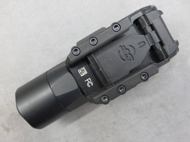 【SUREFIRE】X300U-A ウエポンライト（実物）