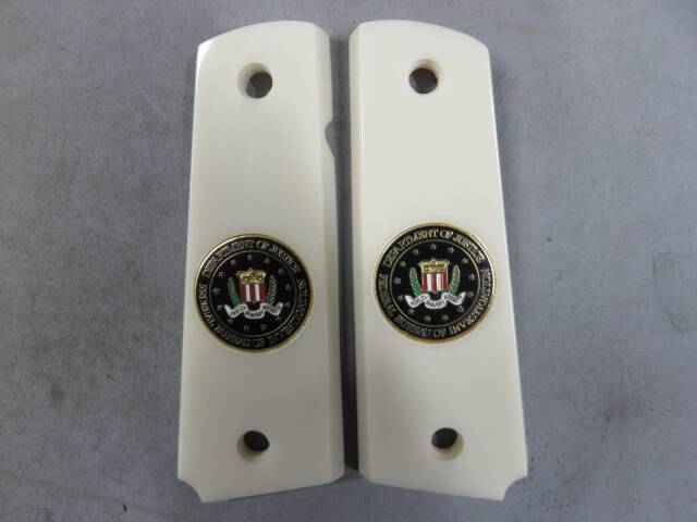 【不明】アメリカ合衆国 司法省 メダリオン付き グリップ