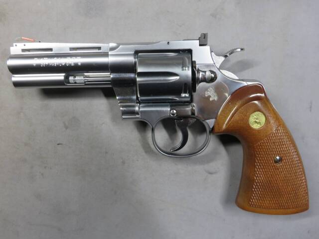 【タナカ】コルトパイソン.357mag 4in R-model ステンレス モデルガン