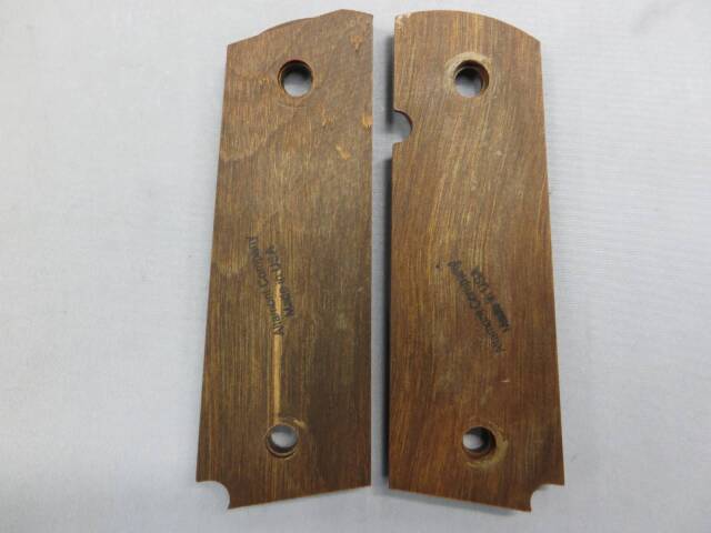 【アルタモント】ガバメント・1911 フルサイズ  フルチェッカー グリップ