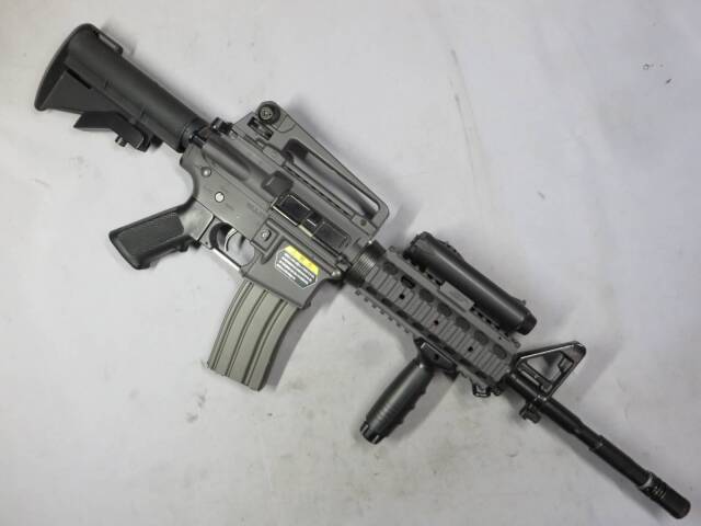 【東京マルイ】コルトM4A1 RIS Ver スタンダード電動ガン