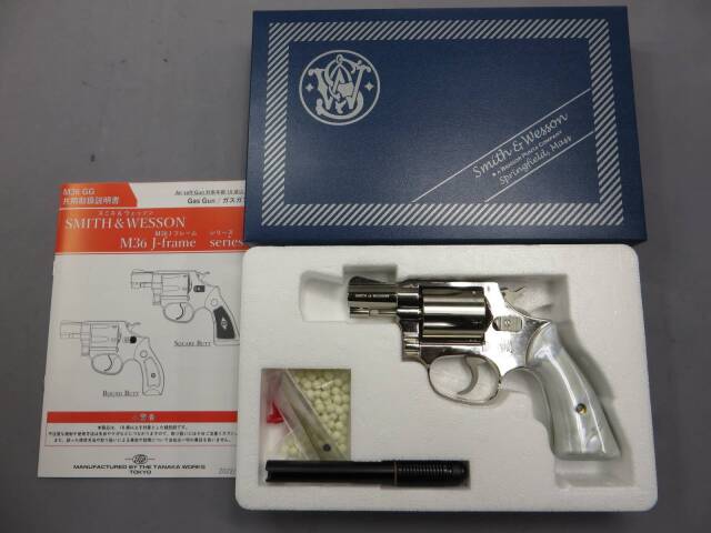 【タナカ】S&W M36 Chiefs Special 2inch スクエアバット “Travis” モデル ニッケルフィニッシュ Version.2