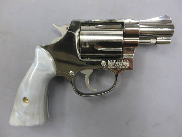【タナカ】S&W M36 Chiefs Special 2inch スクエアバット “Travis” モデル ニッケルフィニッシュ Version.2