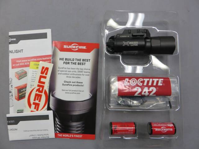 SUREFIRE】X300U-A ウエポンライト（実物）