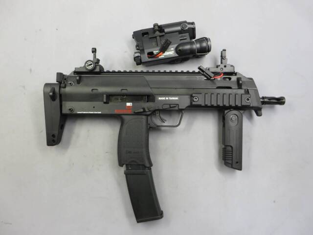 MP7A1 電動ガン バッテリー付き Amazon | 電動コンパクトマシンガン MP7A1 フルセット