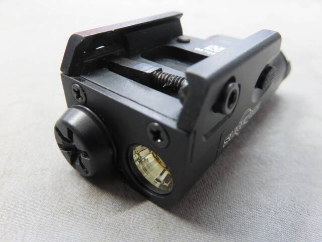 【SUREFIRE】HC1 ウエポンライト（実物）