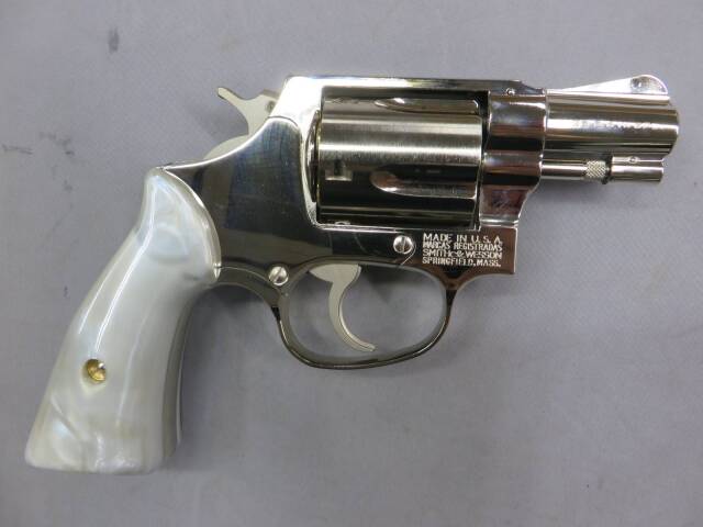 【タナカ】S&W M36 Chiefs Special 2inch スクエアバット “Travis” モデル ニッケルフィニッシュ Version.2