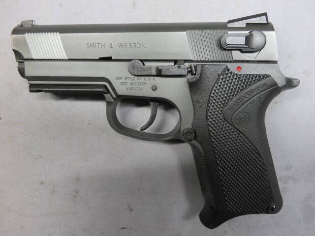 【ウエスタンアームズ】S&W M4013 TSW PCカスタム カーボンブラック