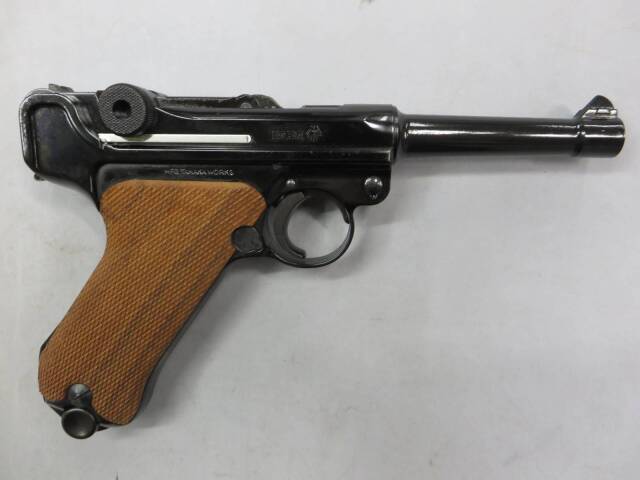 【タナカ】ルガーP08 4in スチールフィニッシュ　フルチェッカーアメリカンウォールナットグリップ